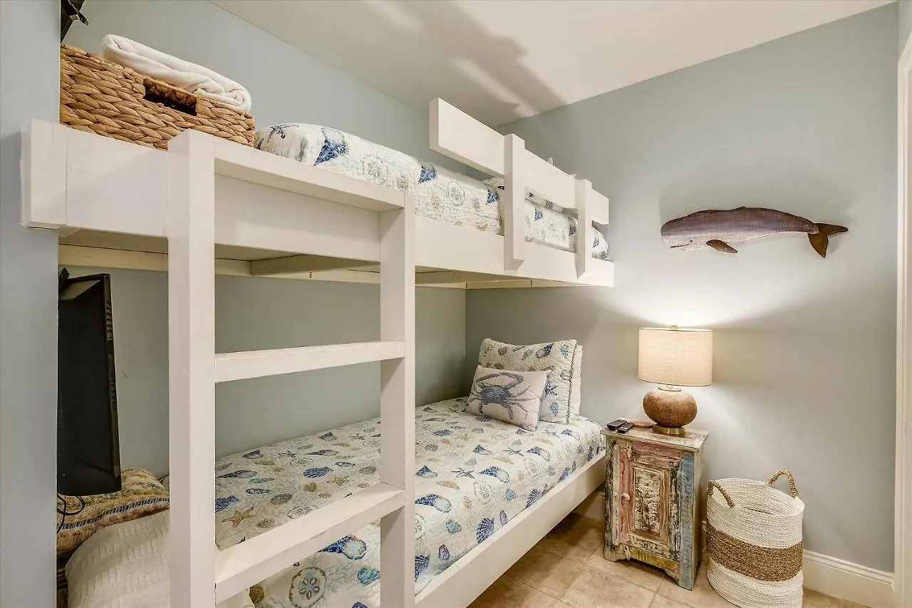 Apartment Laketown Wharf 1003, Gulf View, Sleeps 6, Free Fun! Updated! Condo Panama City Beach